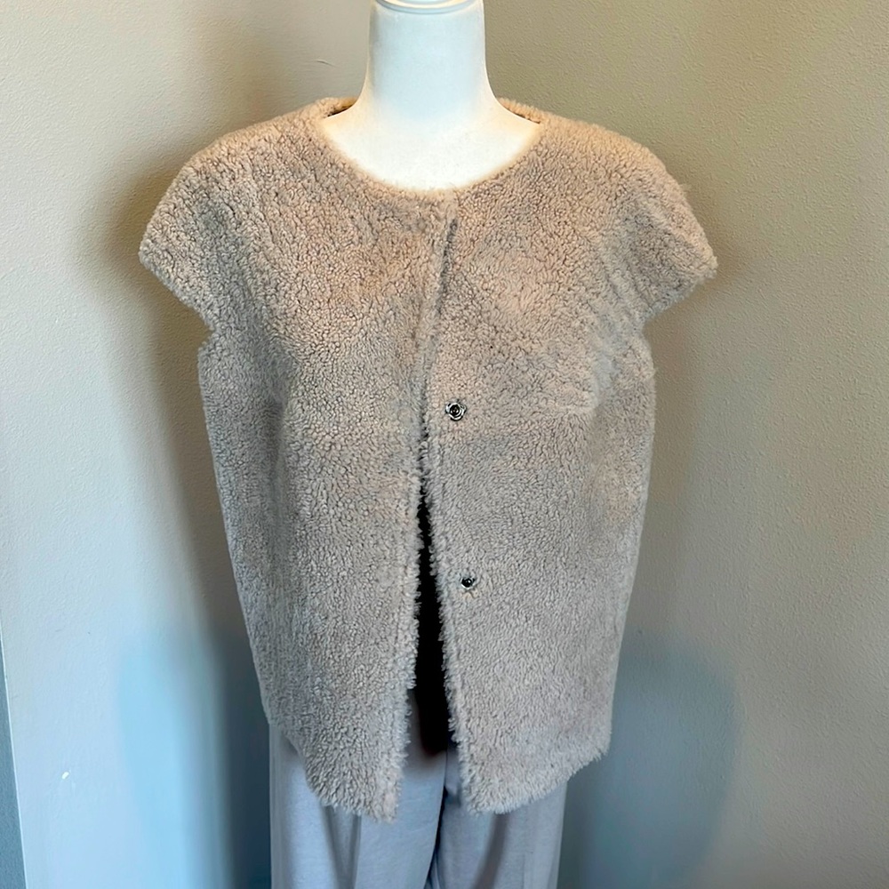 MICHAEL Michael Kors reversible shearling/lather vest/gilet-never worn